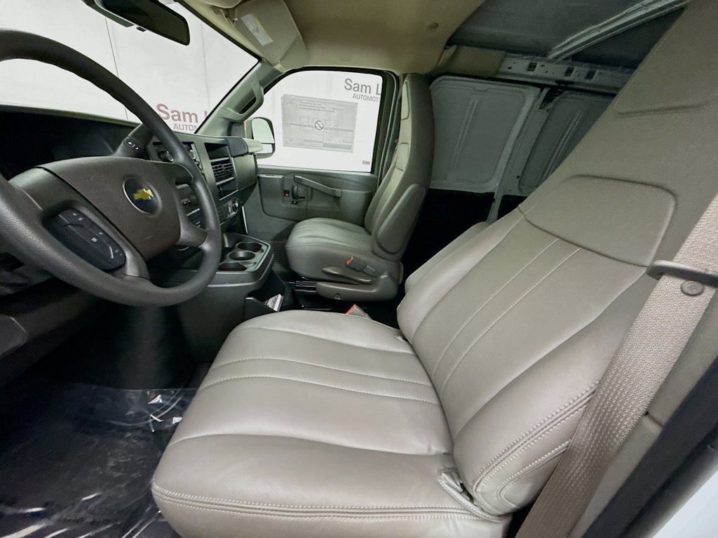 2026 Chevrolet Express Cargo Work Van - Photo 21