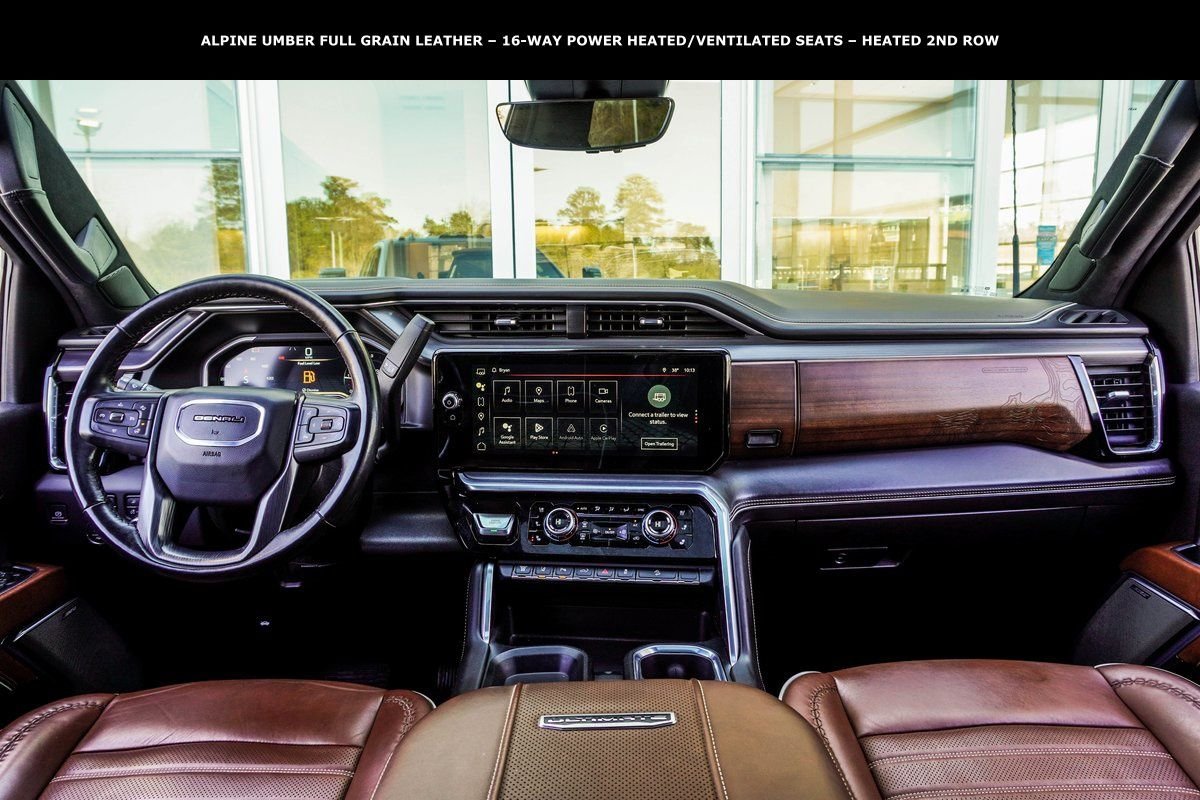 Used 2024 White GMC Denali Ultimate image 5