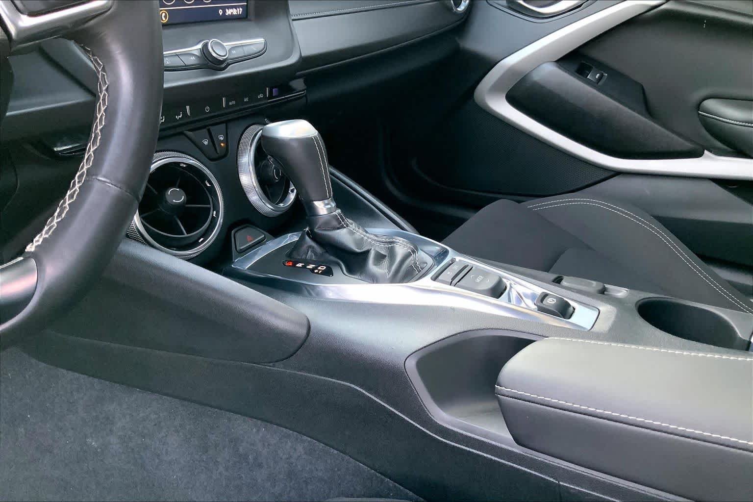 Used 2020 Black Chevrolet 1LT image 15