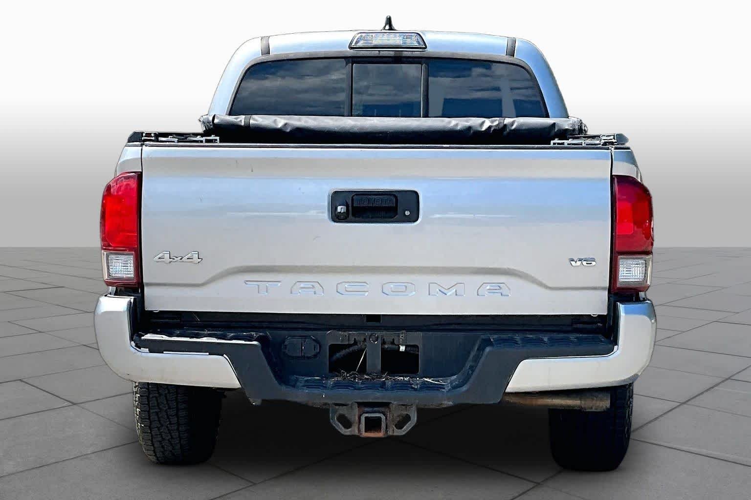 Used 2019 Silver Sky Metallic Toyota SR image 5