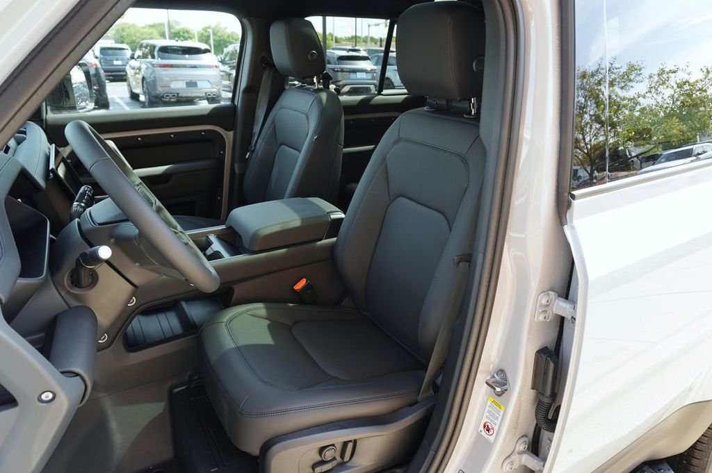 New 2026 Borasco Grey Land Rover S image 12
