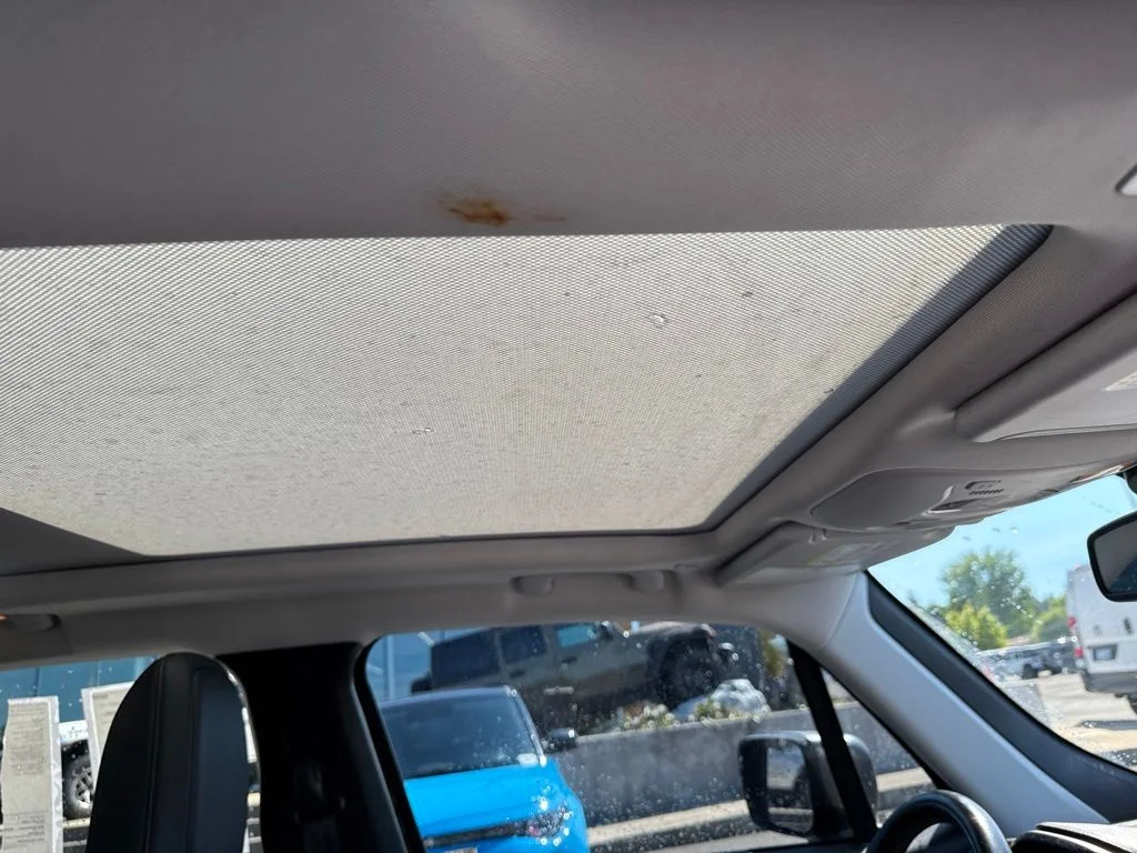 Used 2018 Black Jeep Trailhawk image 10