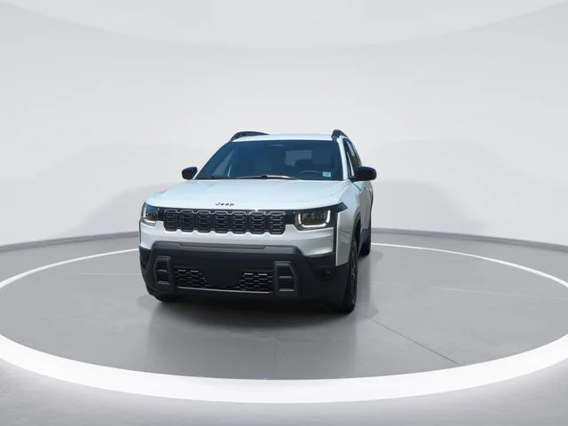 New 2026 Bright White Clear-Coat Exterior Paint Jeep Laredo image 3