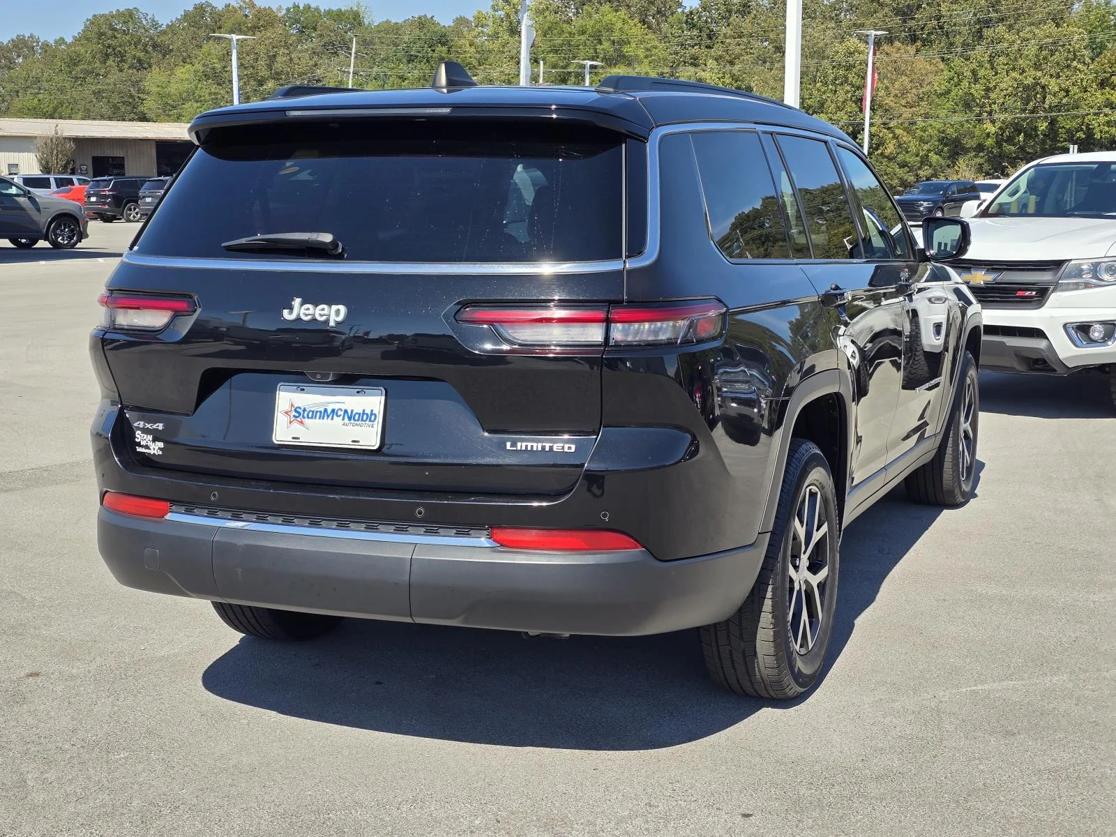 Used 2024 Black Jeep Limited 4x4 image 7