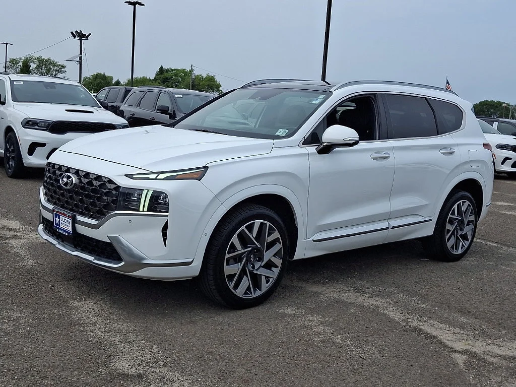 Used 2022 Quartz White Hyundai Calligraphy image 6