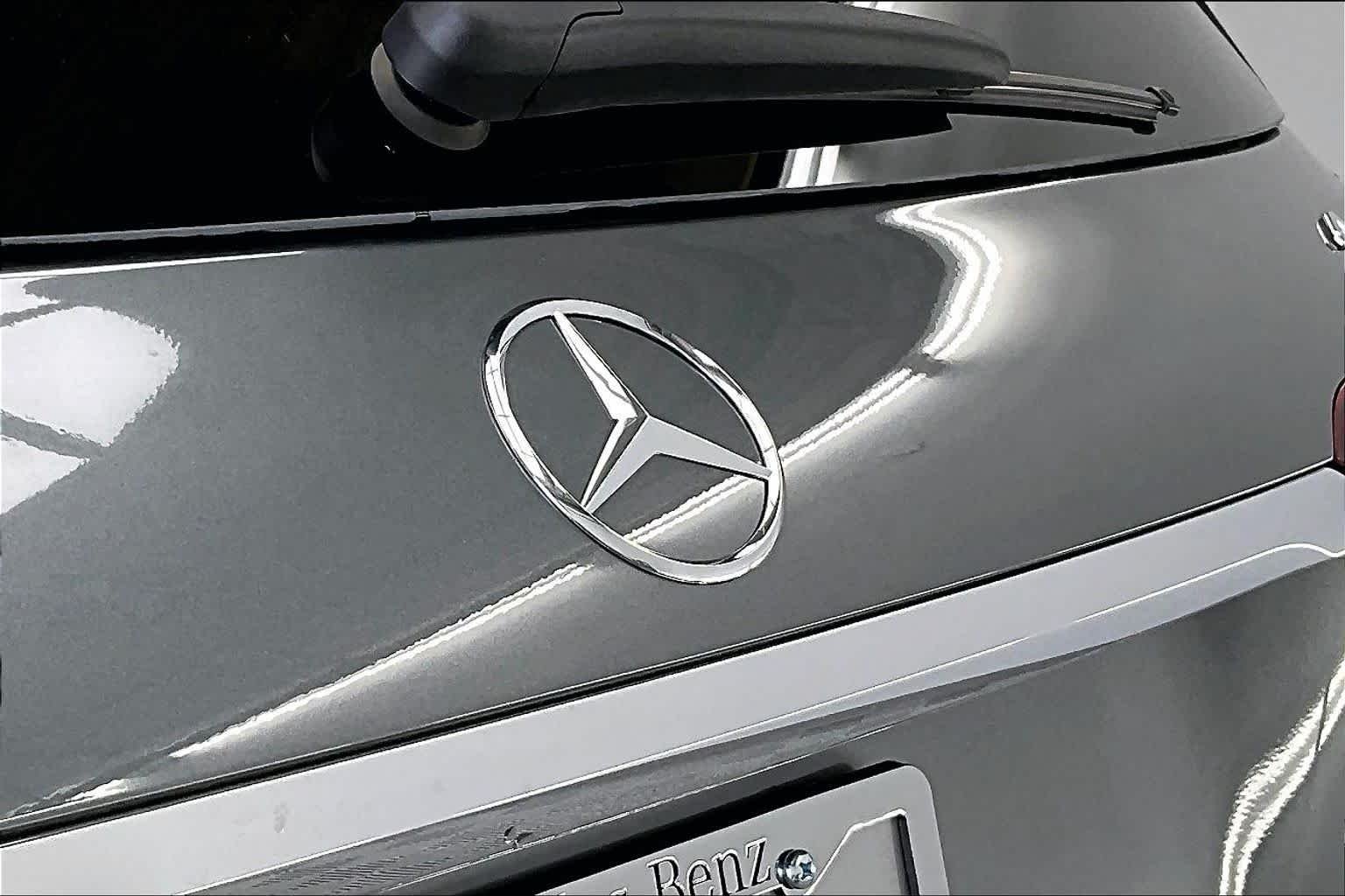New 2026 Selenite Grey Metallic Mercedes-Benz GLE 580 image 7
