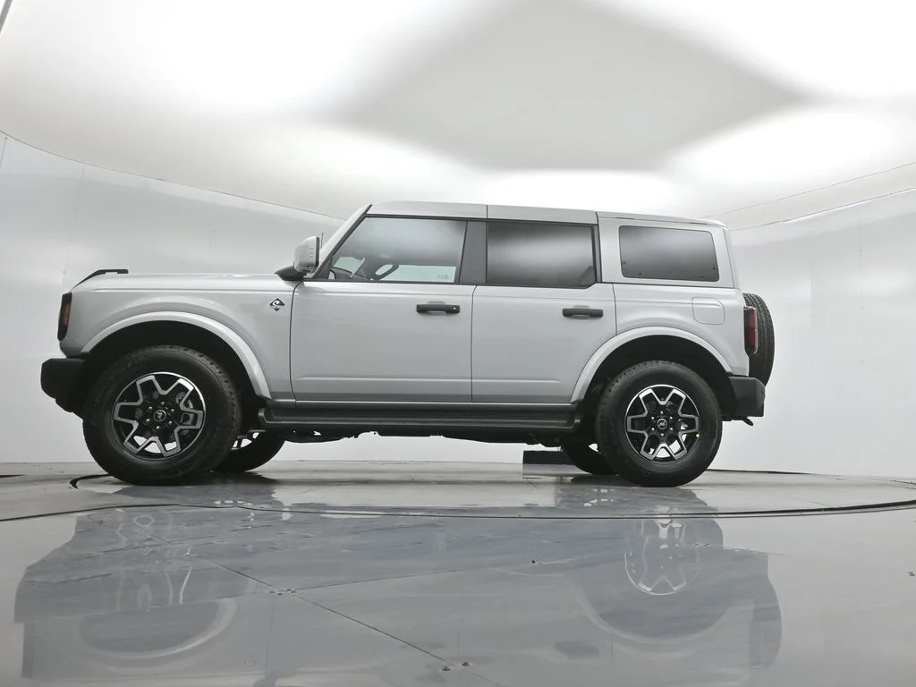 New 2026 Avalanche Gray Ford Outer Banks image 50