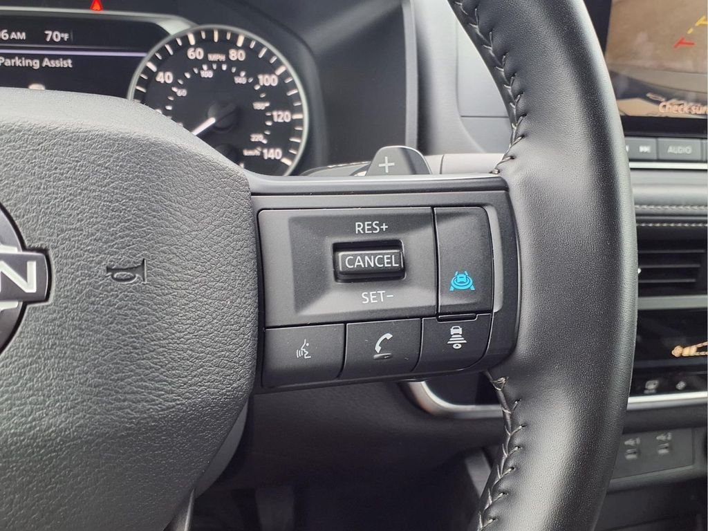 Used 2025 Gray Nissan SV FWD image 17