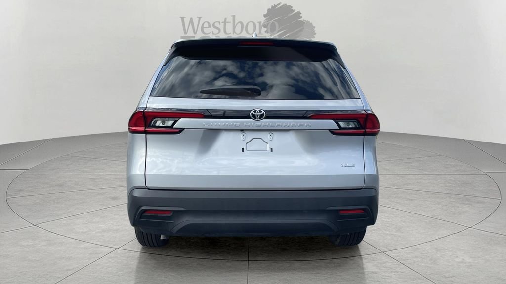 Certified Used 2025 Silver Toyota XLE image 6