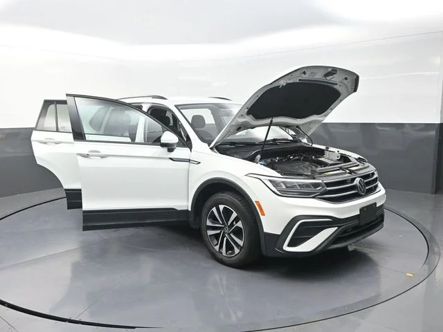 Used 2022  Volkswagen 2.0T S image 31
