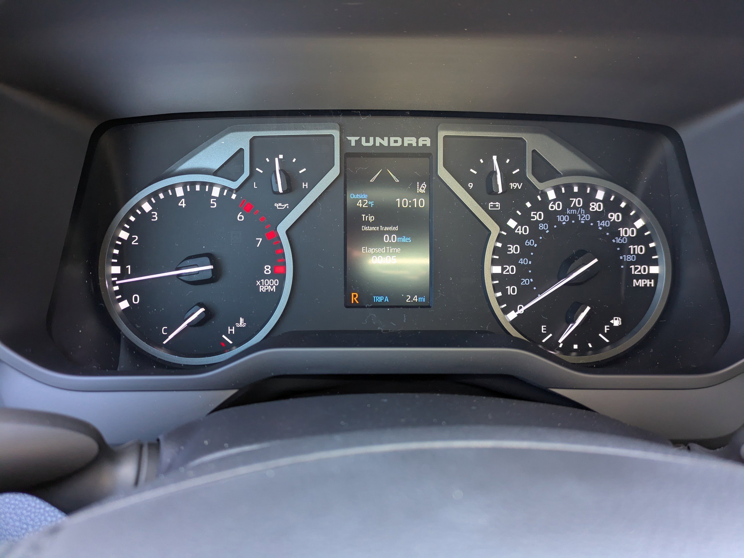 2026 Toyota Tundra SR5 - Photo 28