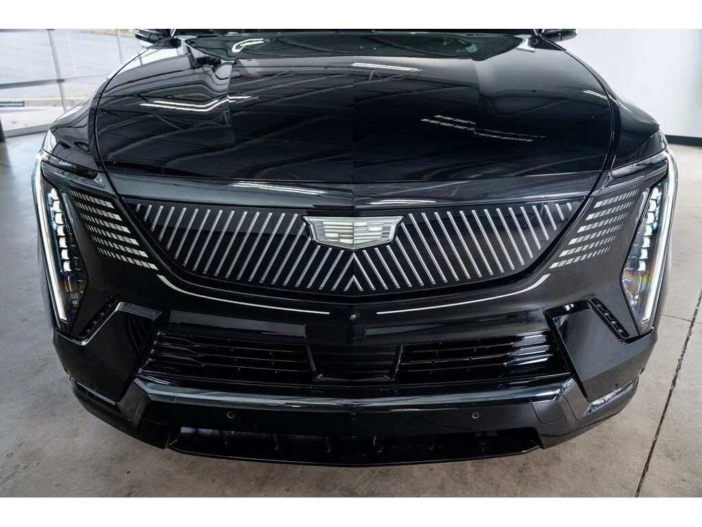 Used 2025 BLACK RAVEN Cadillac Sport 1 image 6