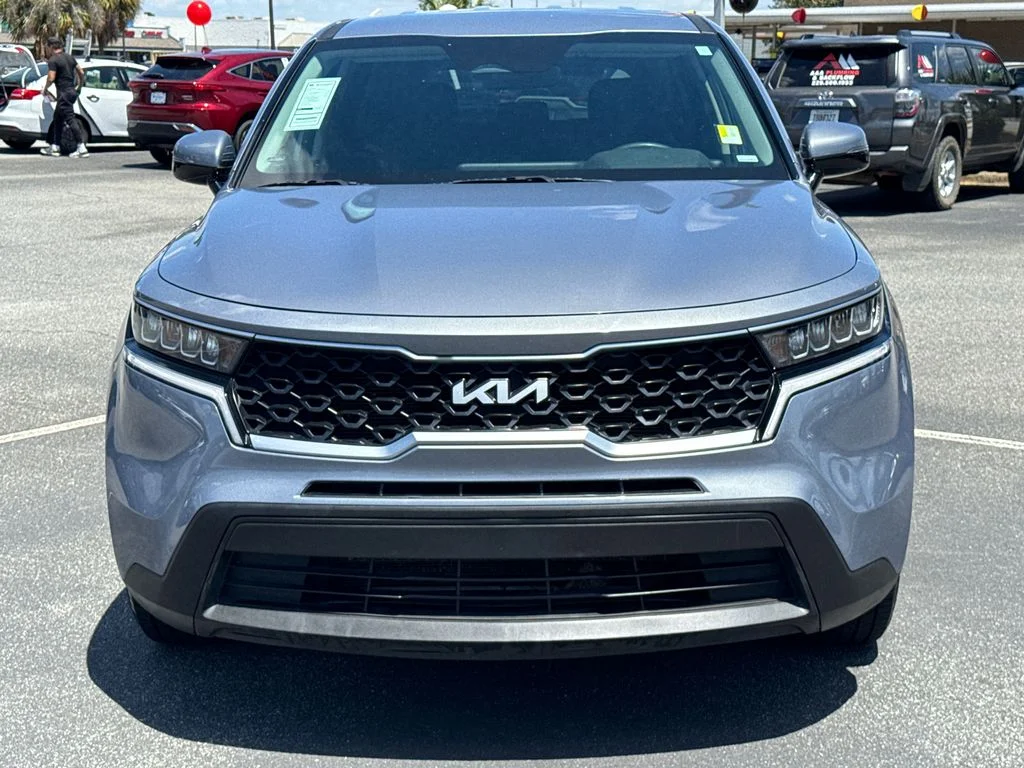 Used 2023 Silver Kia LX image 8