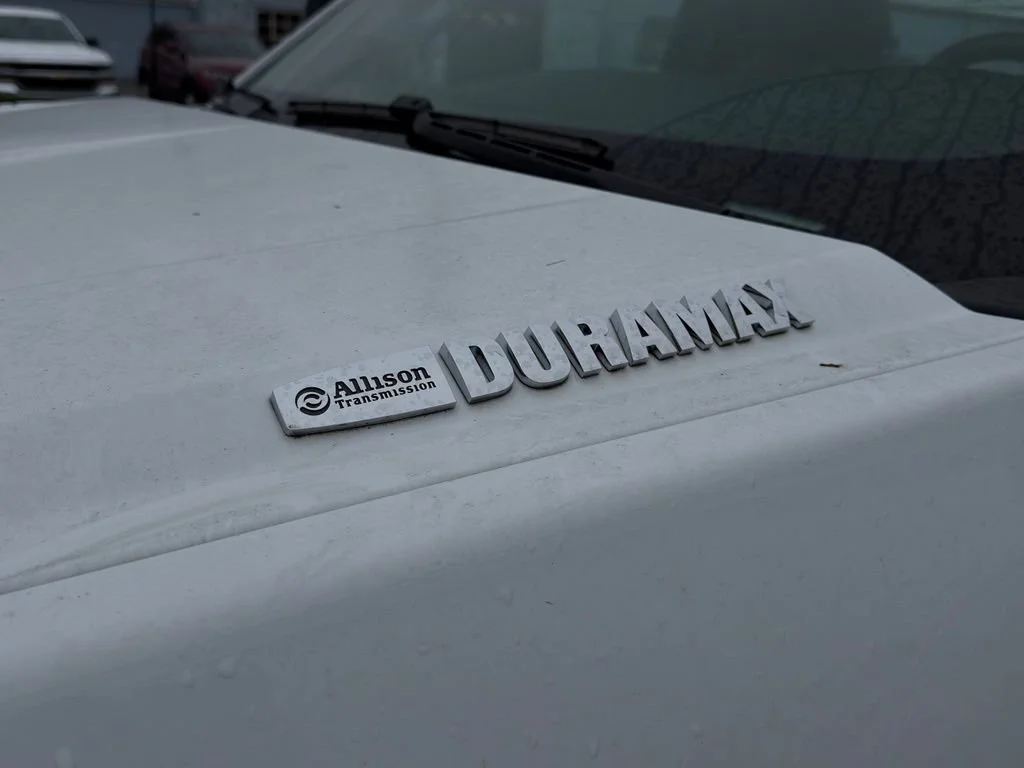 Used 2023 Summit White Chevrolet Work Truck image 11