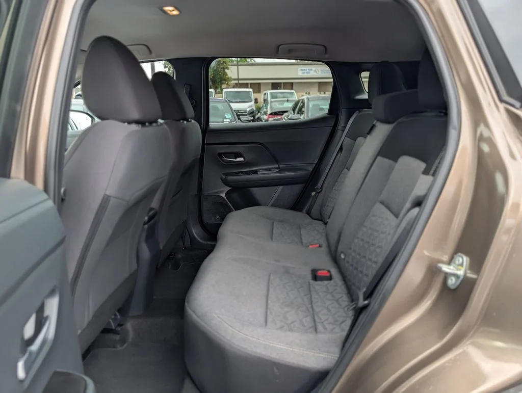 Used 2025 Brown Nissan SV image 16
