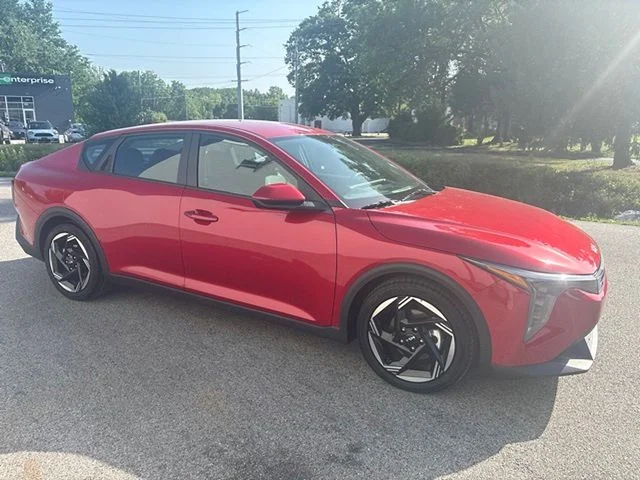 Used 2025 Red Kia EX image 37