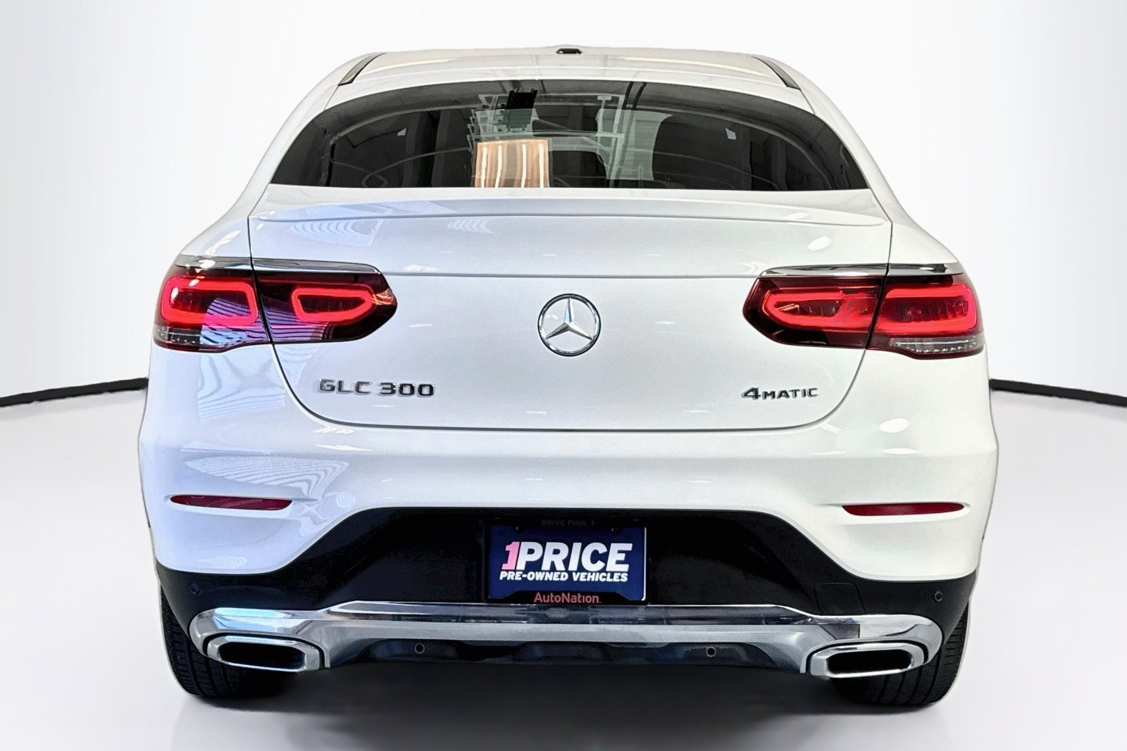 Certified Used 2023 Polar White Mercedes-Benz GLC 300 image 6