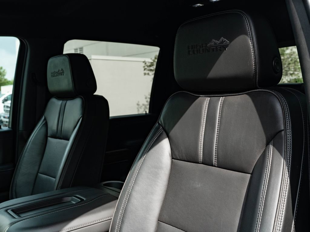 Used 2022 Iridescent Pearl Tricoat Chevrolet High Country image 23
