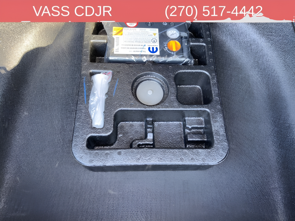 Certified Used 2026 White/off-white Jeep Latitude image 36
