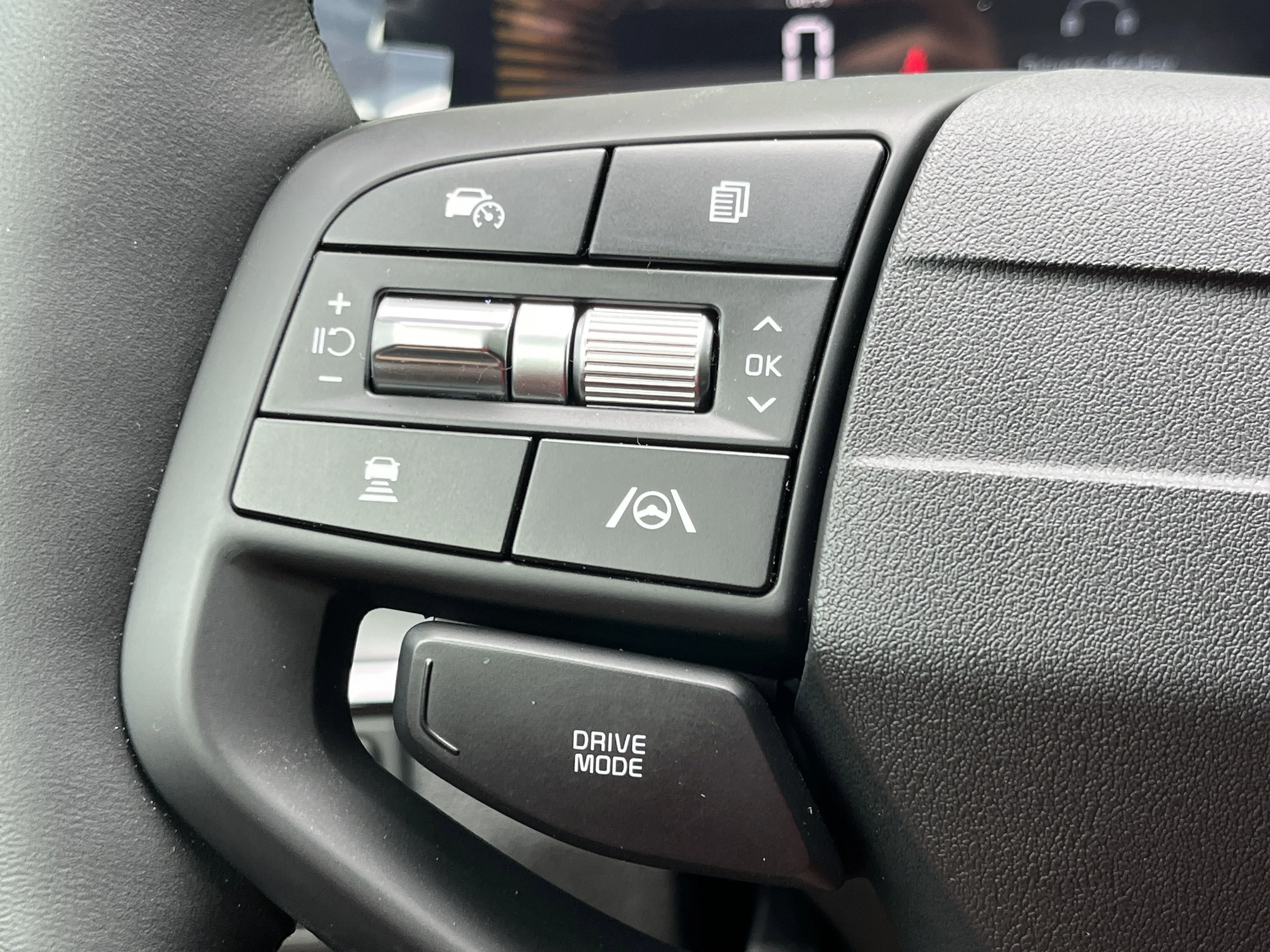 2026 Kia Sportage EX - Photo 16