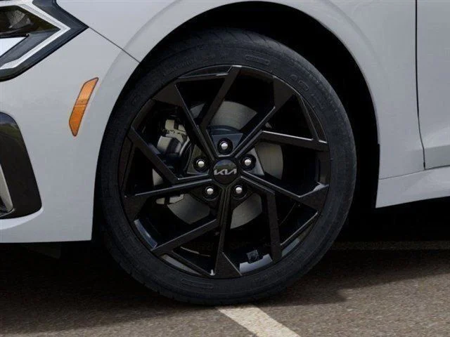 New 2026 Snow White Pearl Kia GT-Line image 9