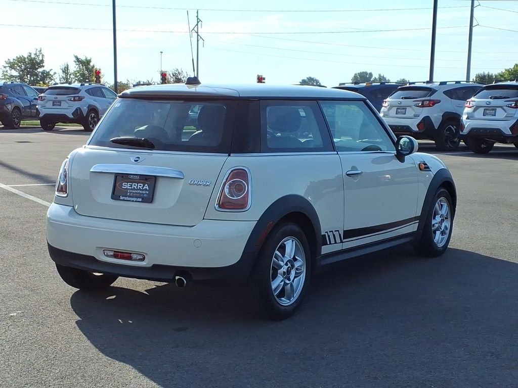 Used 2013 Pepper White MINI Base image 9