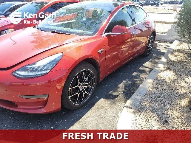 2020 Tesla Model 3 Standard Range Plus's photo