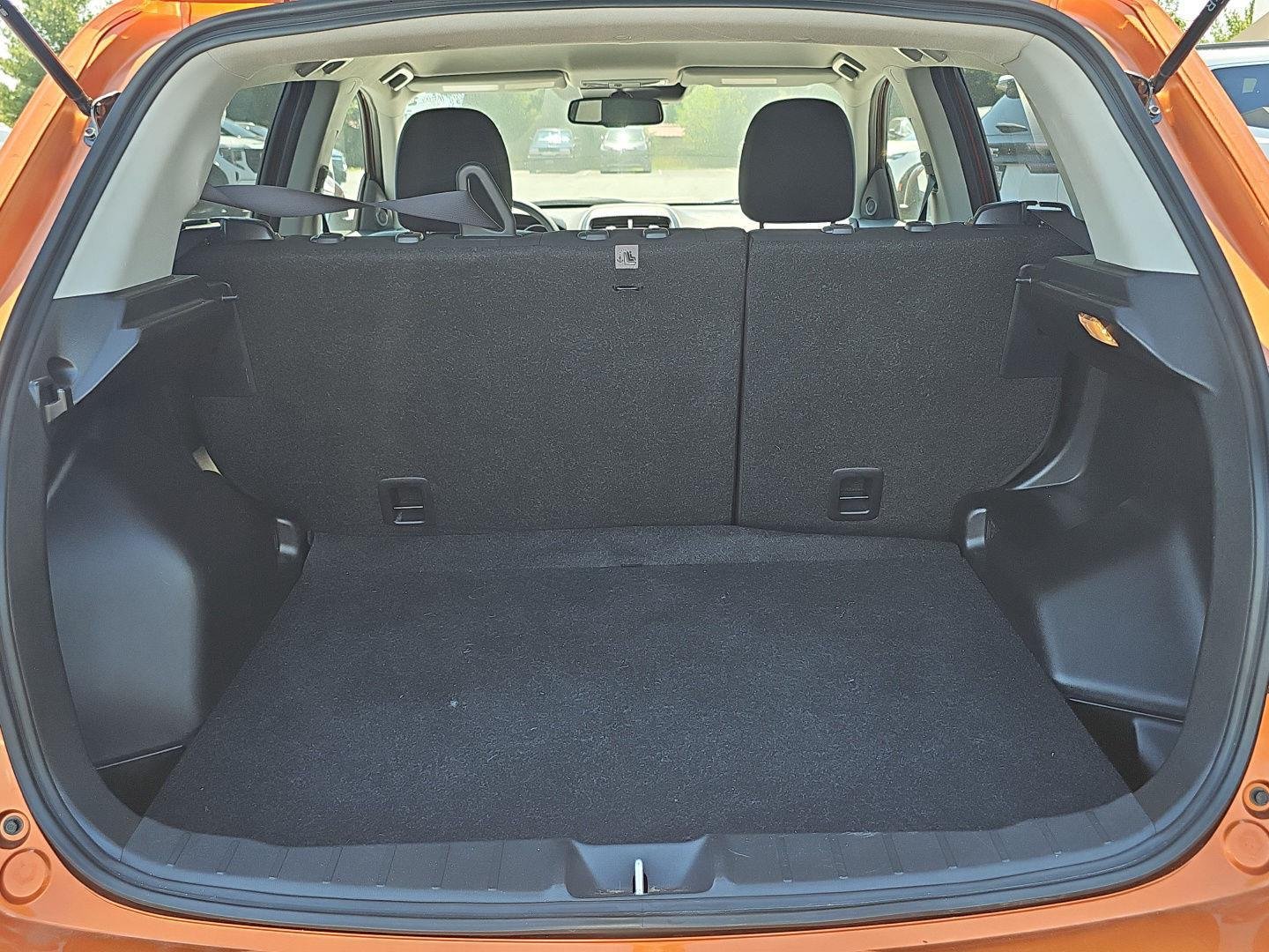 Used 2025 Sunshine Orange Metallic Mitsubishi ES image 27