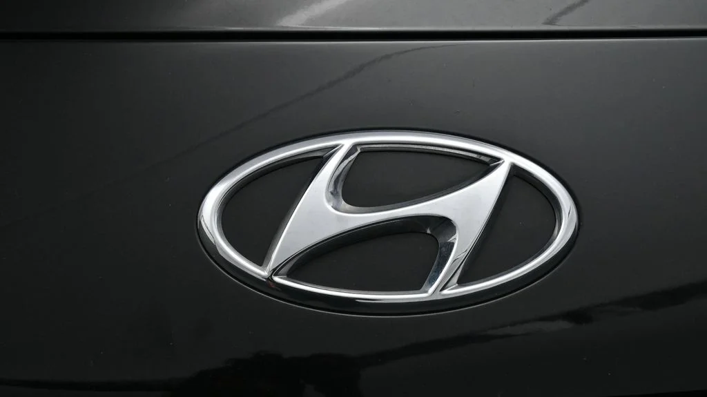 Used 2023 Black Hyundai SEL image 20