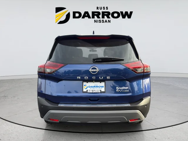 Used 2023 Blue Nissan SV image 4