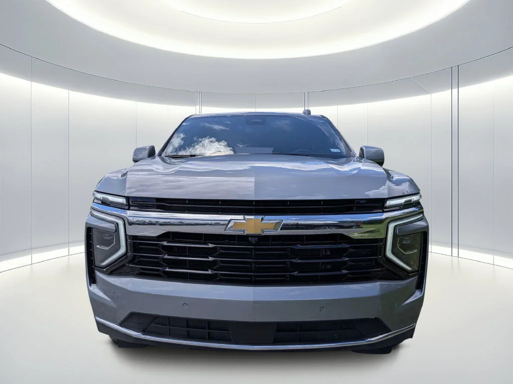 Used 2025 Gray Chevrolet LS image 9