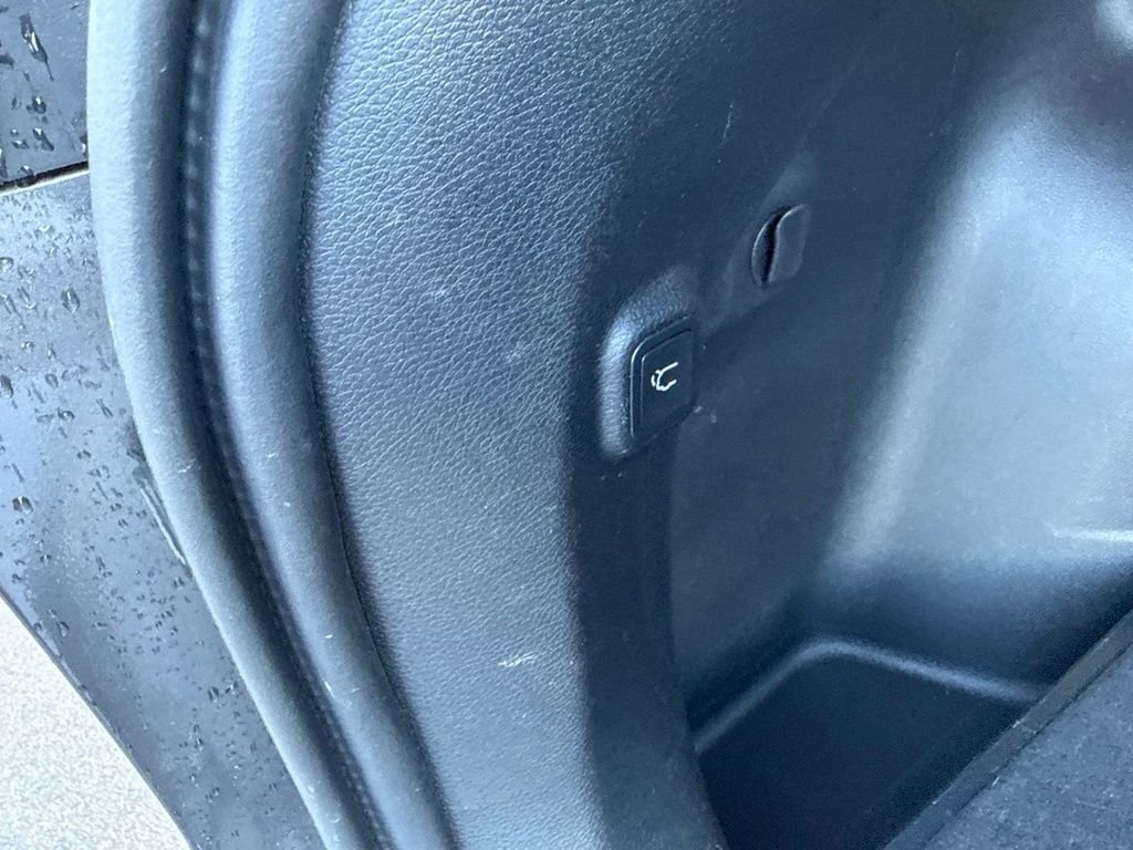 Used 2019 Gray Jeep Limited image 15
