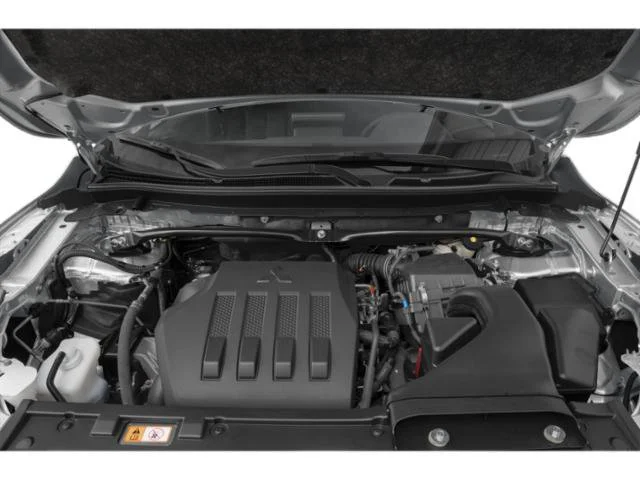 New 2026 Labrador Black Pearl Mitsubishi SEL image 15