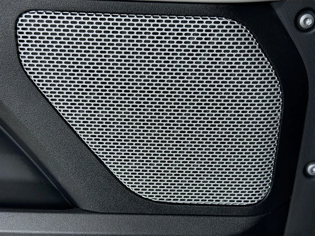 Used 2024 Gray Land Rover S image 20