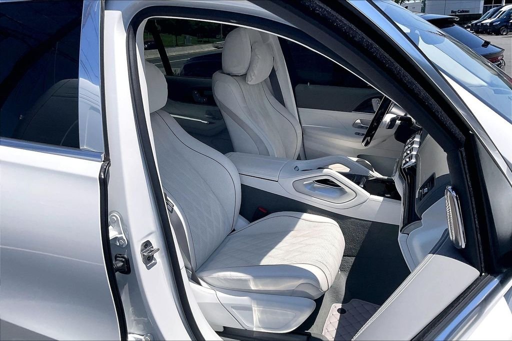 2025 Mercedes-Benz GLS Maybach - Photo 7