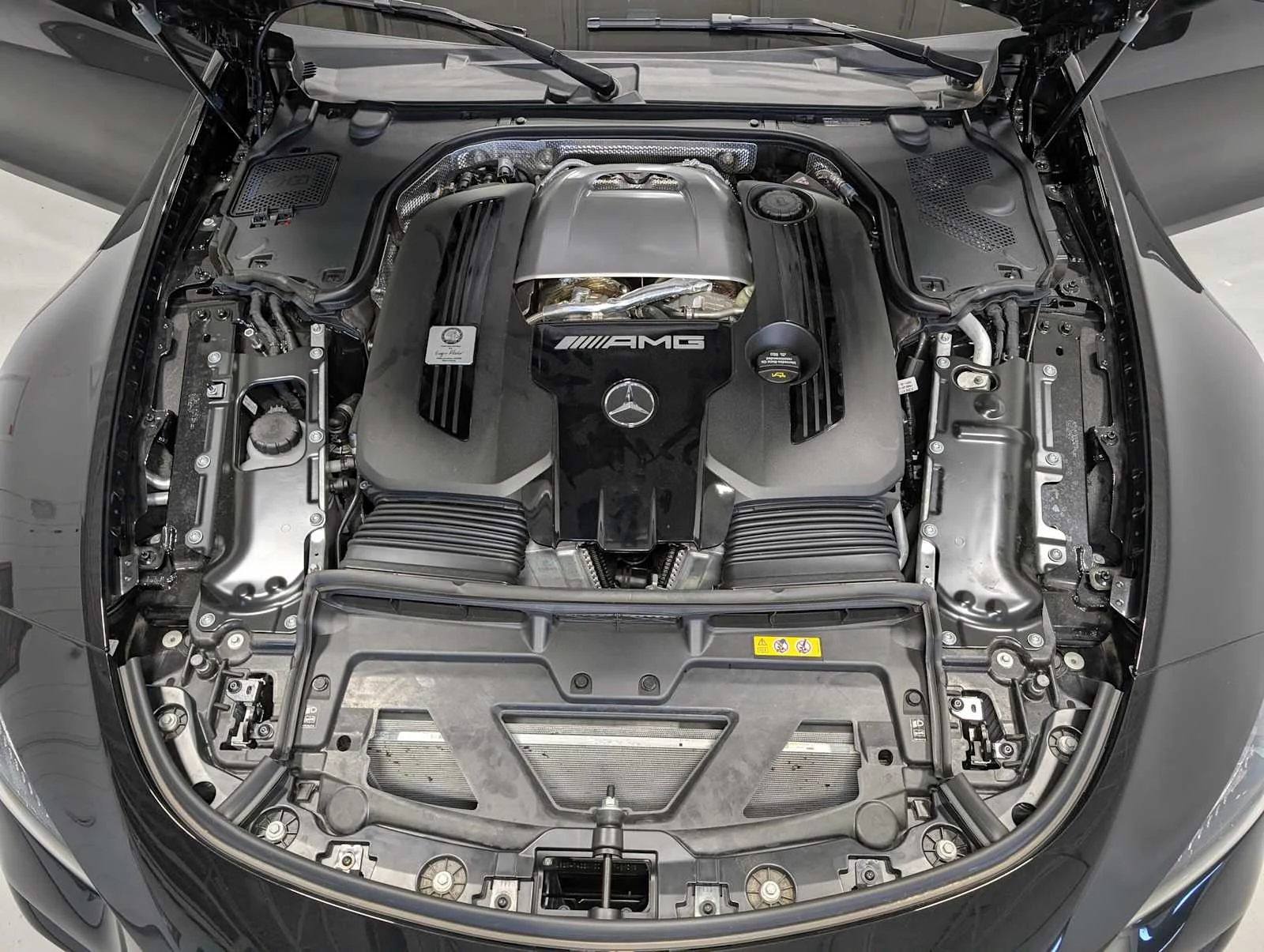 Used 2022 Obsidian Black Metallic Mercedes-Benz AMG® SL 63 image 15