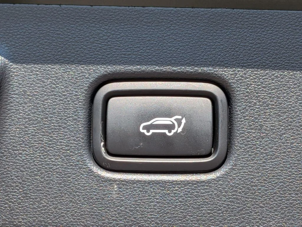 Used 2026 Green Hyundai SEL image 27