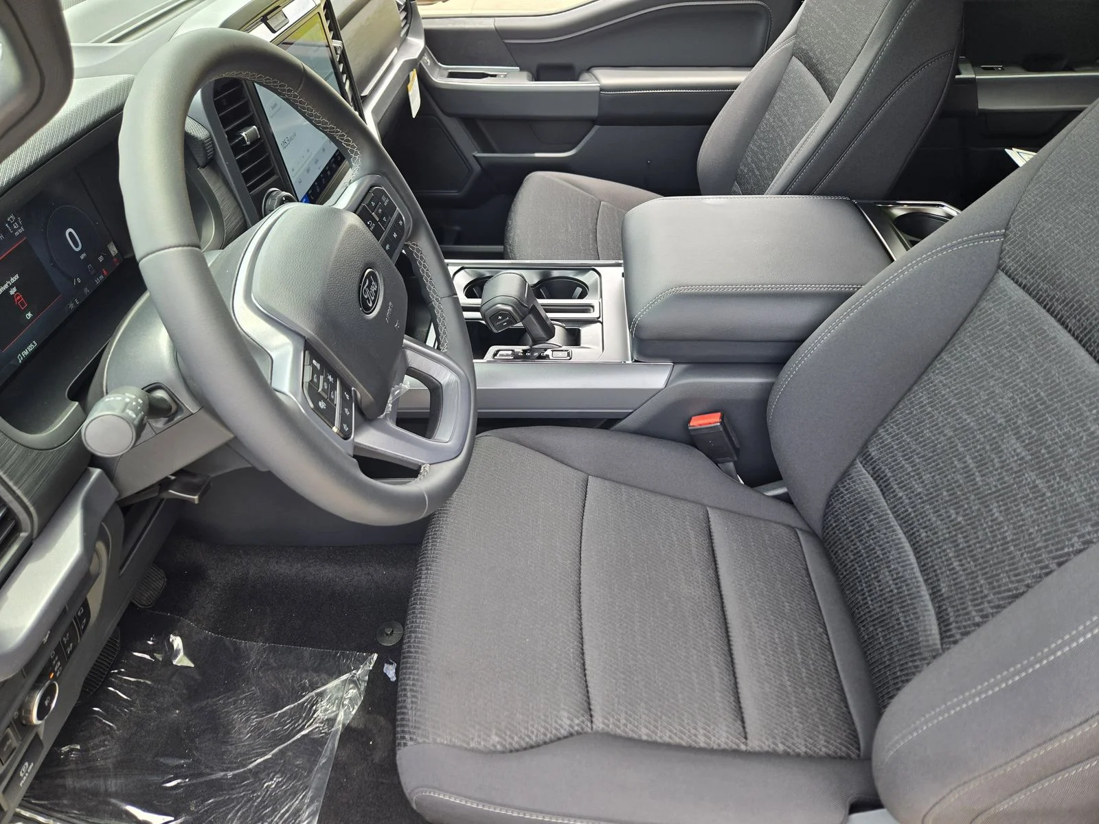 New 2026 Carbonized Gray Metallic Ford XLT image 8