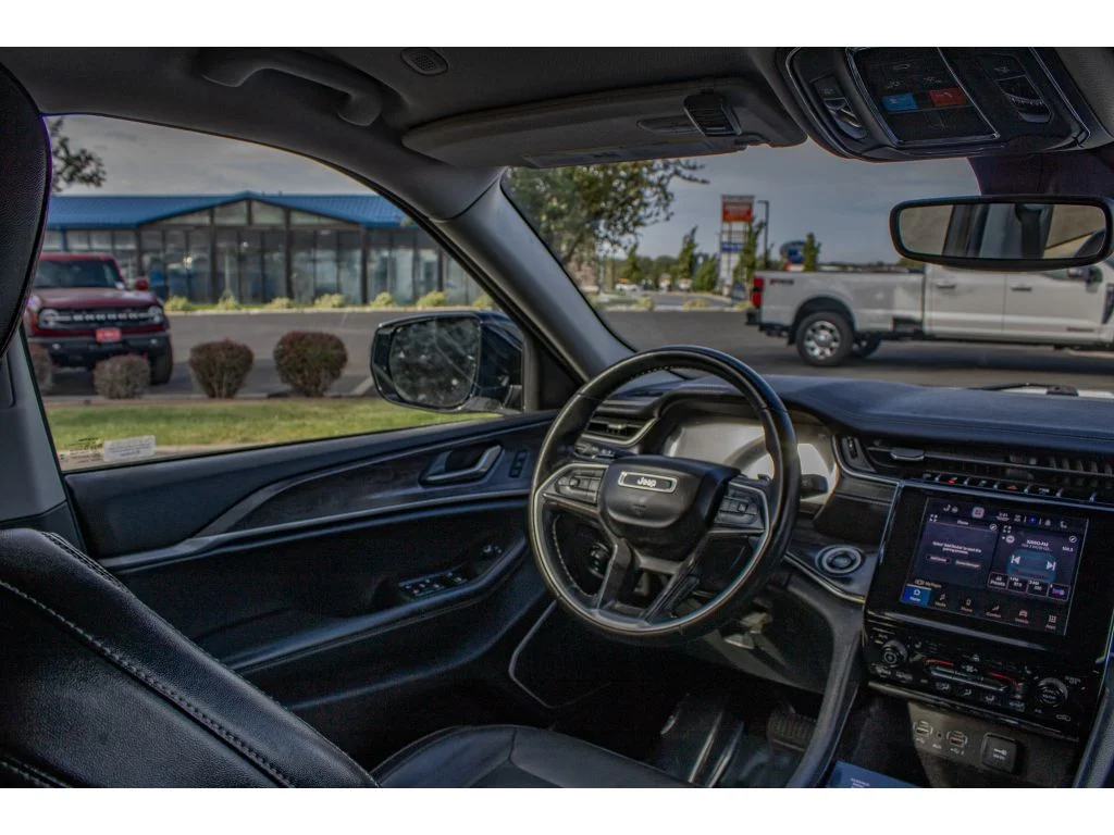 Used 2021 Bright White Clearcoat Jeep Limited image 22