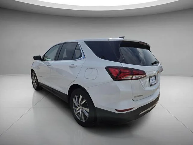 Used 2023 Summit White Chevrolet LT image 3