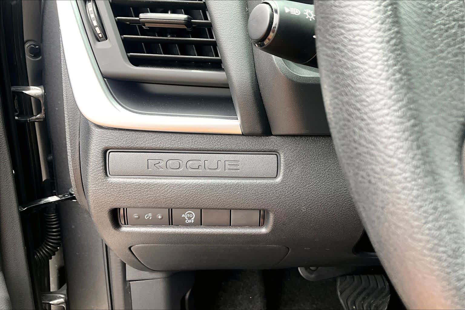 Used 2025 Gun Metallic Nissan S image 32
