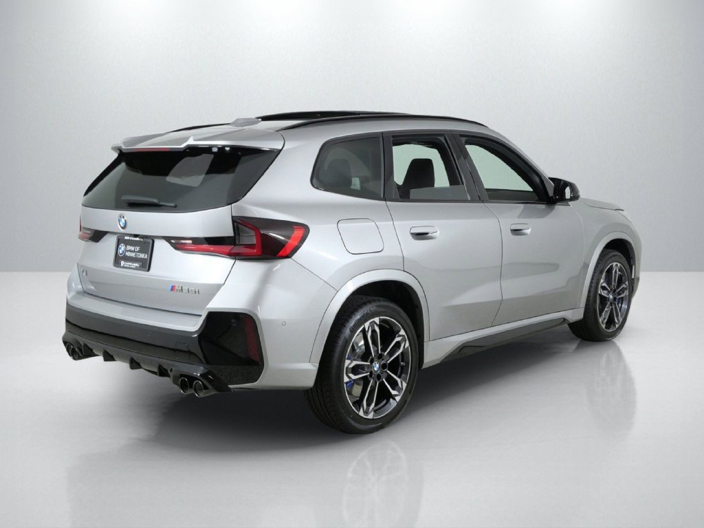 New 2027 Space Silver Metallic BMW M35i image 9