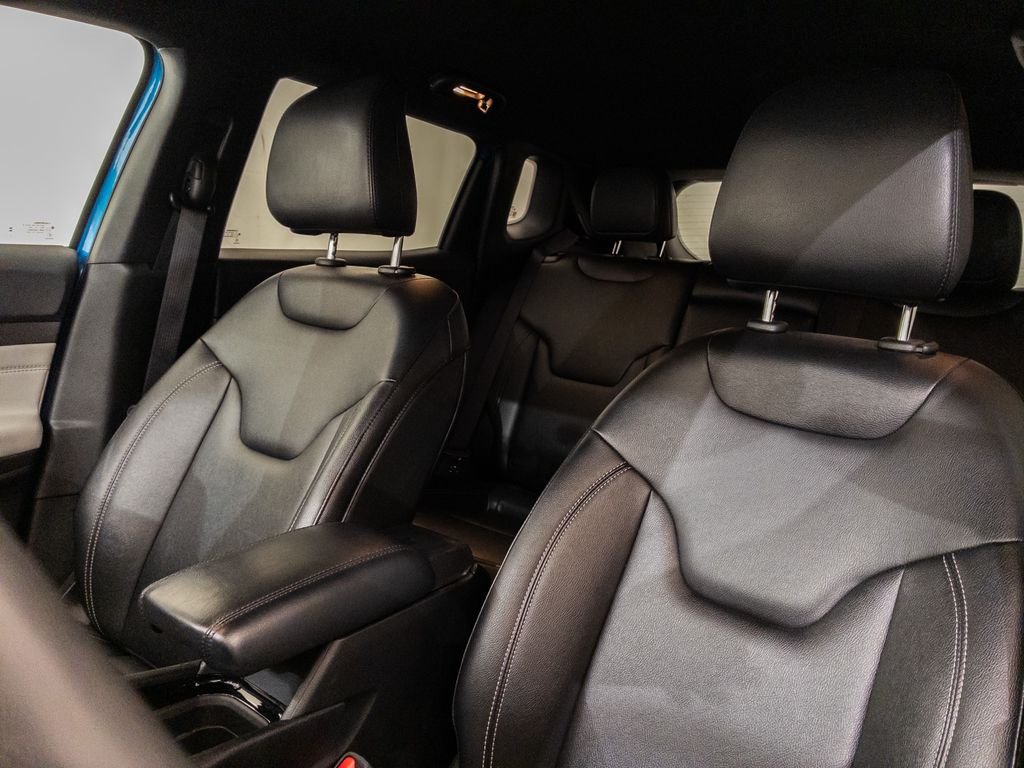 Used 2025 Blue Jeep Limited image 13
