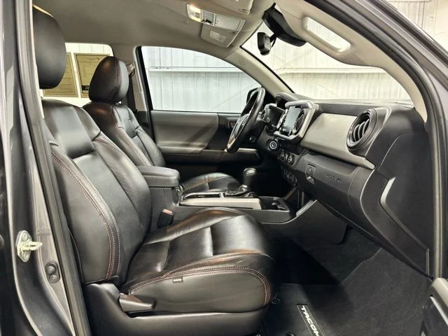 Used 2020 Gray Toyota SR5 image 22