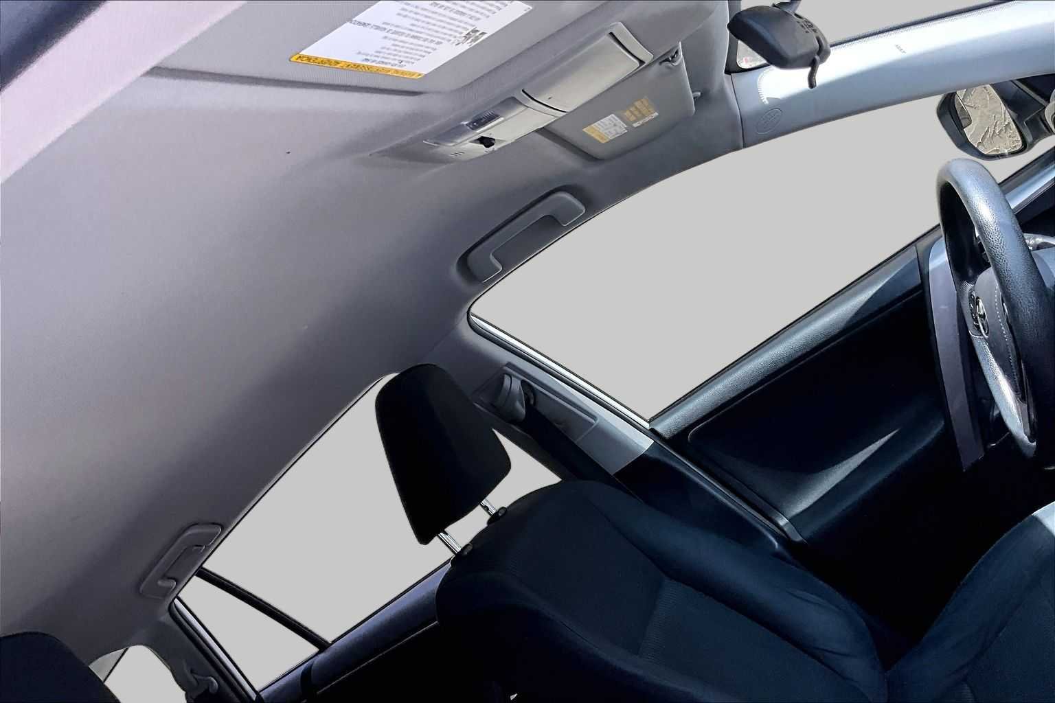 Used 2018 Super White Toyota LE image 14