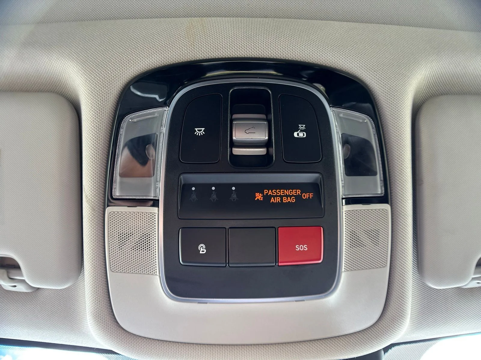 Used 2024 Black Hyundai Limited image 27