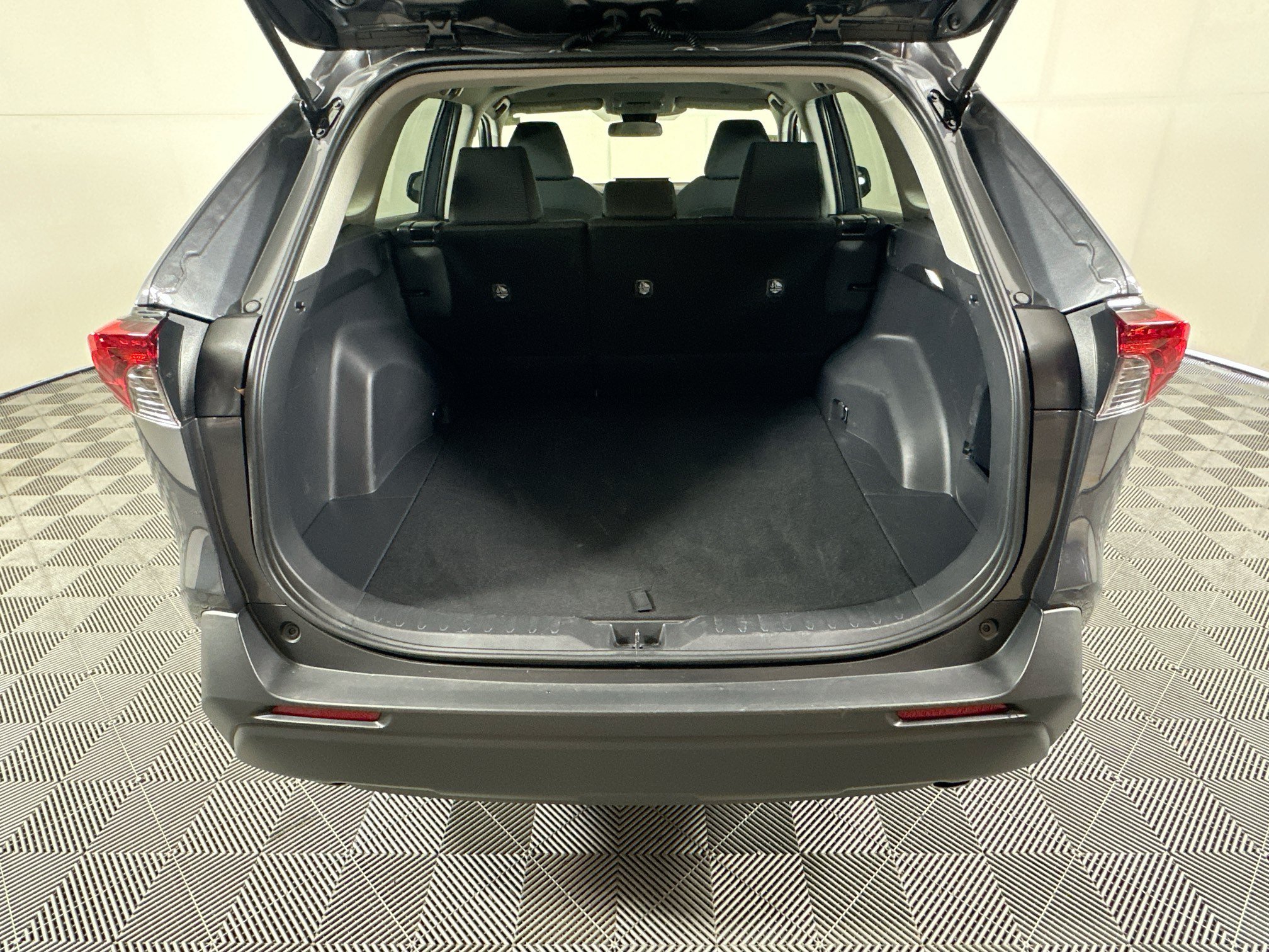 Certified Used 2025 Magnetic Gray Metallic Toyota LE image 30