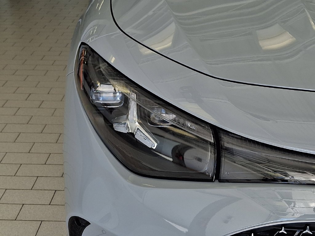 New 2027 MANUFAKTUR Alpine Grey Mercedes-Benz CLA 220 image 32