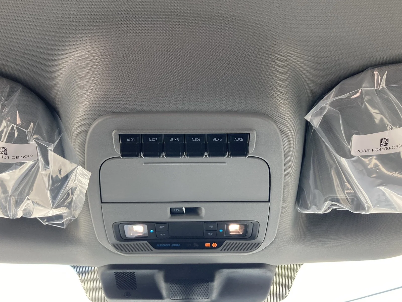 New 2026 Oxford White Ford F-350® XLT image 15