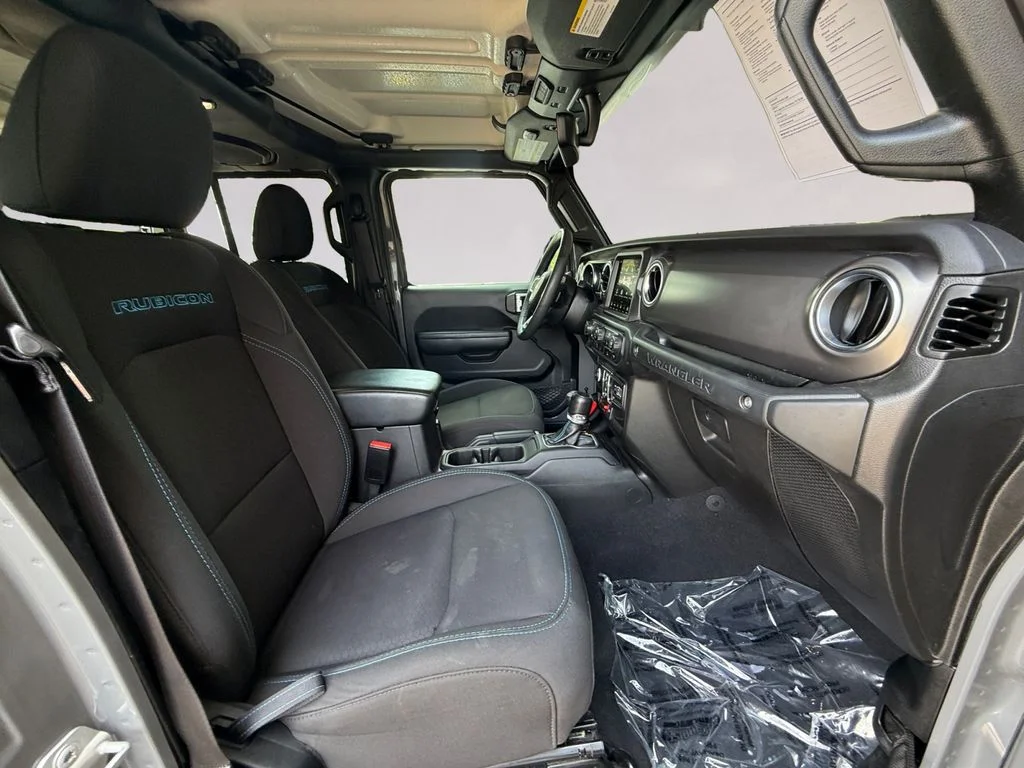 Used 2023 Gray Jeep Rubicon 4xe image 17